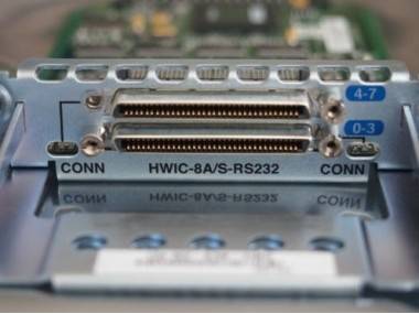 Модуль Cisco HWIC-8A/S-232