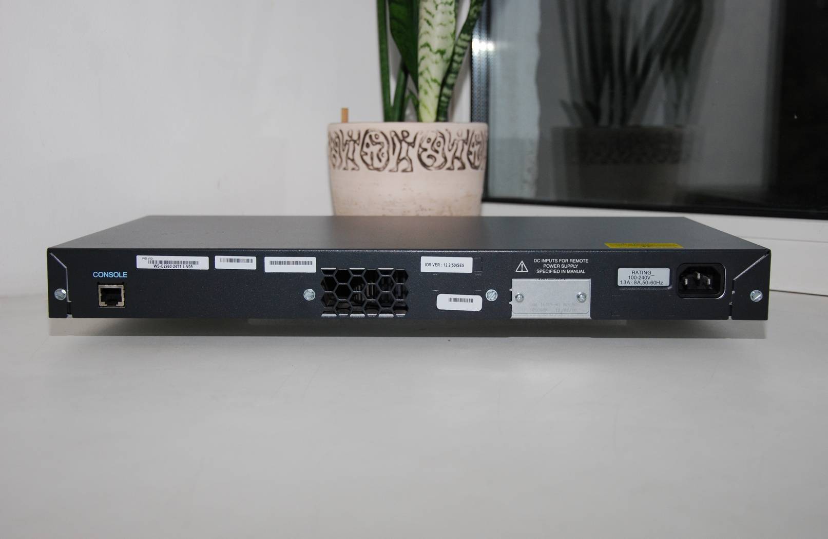 Коммутатор Cisco WS-C2960-24TT-L | Купить в Netstore.su